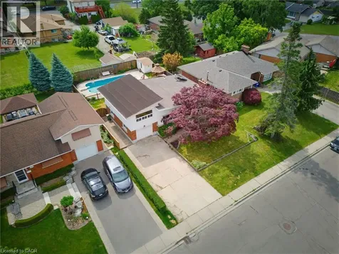 24 Grande Avenue Stoney Creek ON L8G 2E1