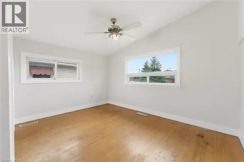 24 Grande Avenue Stoney Creek ON L8G 2E1