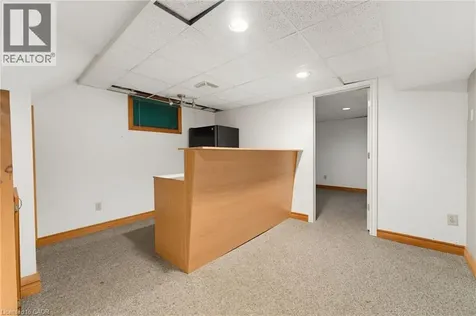 24 Grande Avenue Stoney Creek ON L8G 2E1