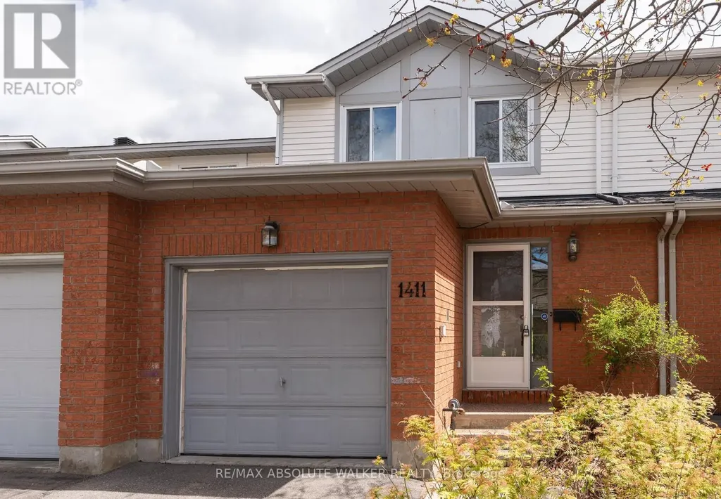 1411 Caravel Crescent Ottawa ON K1E 3X4