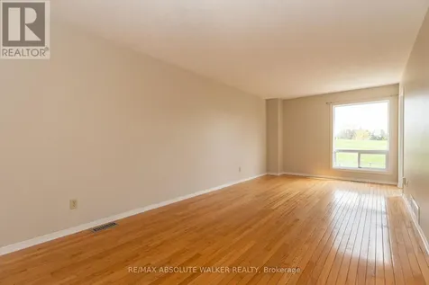 1411 Caravel Crescent Ottawa ON K1E 3X4