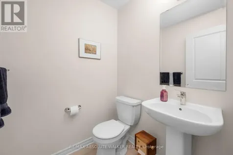 2381 Goldhawk Drive Ottawa ON K2S 2X4