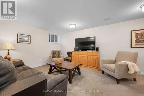 2381 Goldhawk Drive Ottawa ON K2S 2X4