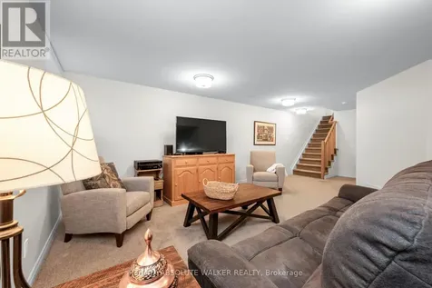 2381 Goldhawk Drive Ottawa ON K2S 2X4