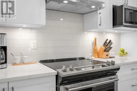 2381 Goldhawk Drive Ottawa ON K2S 2X4