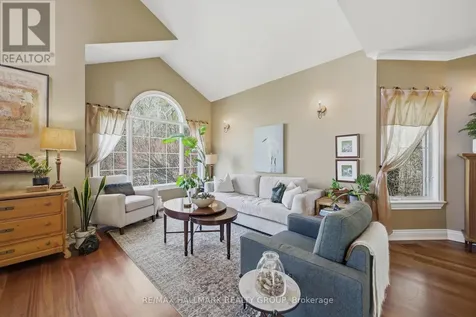 1518 Monaghan Lane Ottawa ON K2W 1B4
