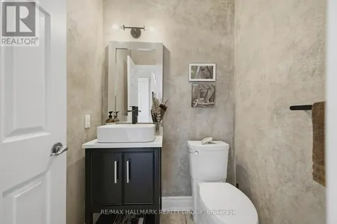 1518 Monaghan Lane Ottawa ON K2W 1B4