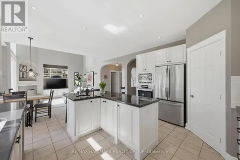 1518 Monaghan Lane Ottawa ON K2W 1B4