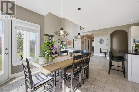 1518 Monaghan Lane Ottawa ON K2W 1B4