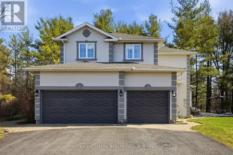 1518 Monaghan Lane Ottawa ON K2W 1B4
