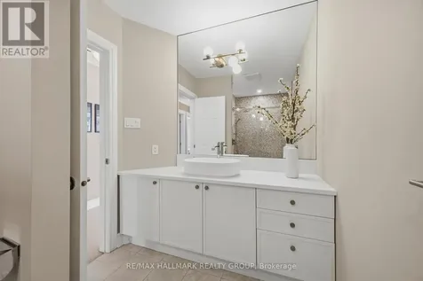 1518 Monaghan Lane Ottawa ON K2W 1B4