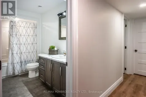 15 Drew Street Petawawa ON K8H 0G4