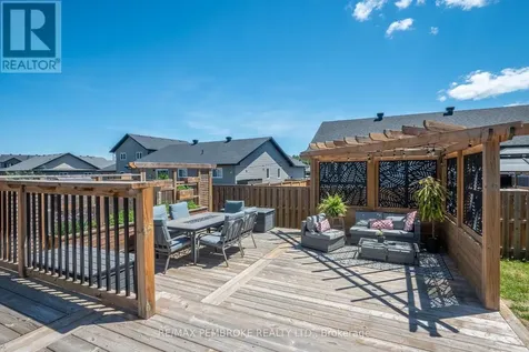 15 Drew Street Petawawa ON K8H 0G4