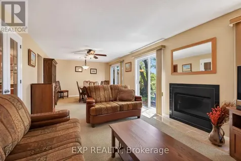 34 Four Seasons Drive Ottawa ON K2E 7P8