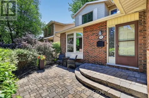 34 Four Seasons Drive Ottawa ON K2E 7P8