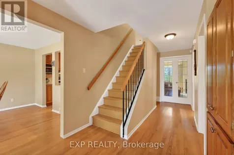 34 Four Seasons Drive Ottawa ON K2E 7P8