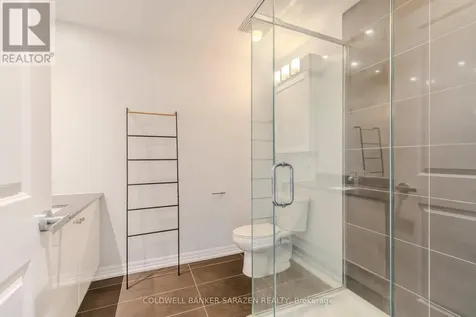 242 Rideau Street Ottawa ON K1N 0B7