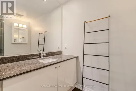 242 Rideau Street Ottawa ON K1N 0B7