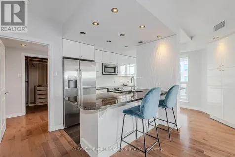 242 Rideau Street Ottawa ON K1N 0B7