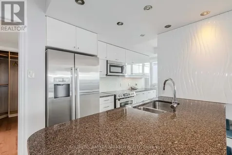 242 Rideau Street Ottawa ON K1N 0B7