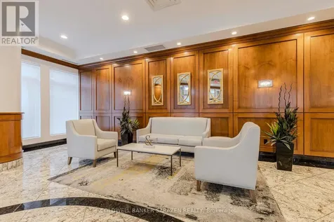 242 Rideau Street Ottawa ON K1N 0B7