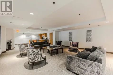 242 Rideau Street Ottawa ON K1N 0B7