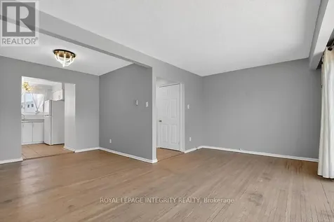 427 Moodie Drive Ottawa ON K2H 8A4