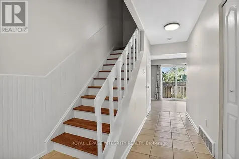 427 Moodie Drive Ottawa ON K2H 8A4