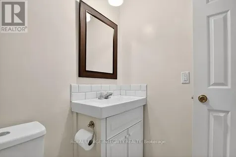427 Moodie Drive Ottawa ON K2H 8A4