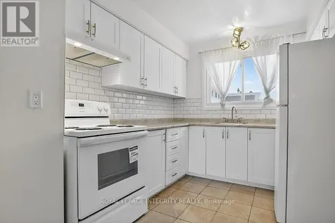 427 Moodie Drive Ottawa ON K2H 8A4