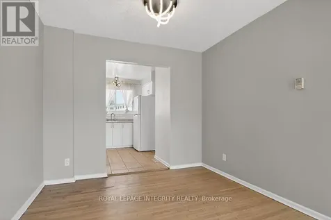 427 Moodie Drive Ottawa ON K2H 8A4