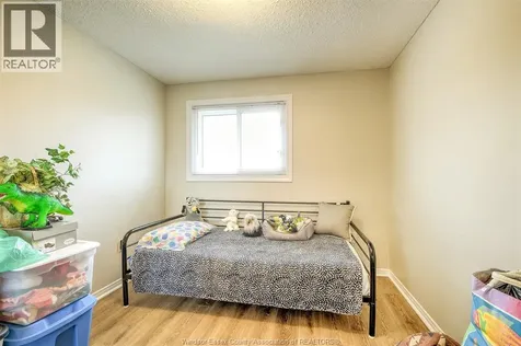9445-9447 Alten Drive Windsor ON N8R 1V9