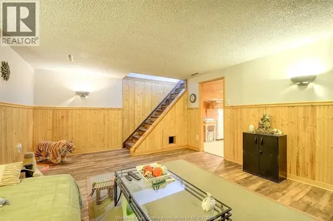 9445-9447 Alten Drive Windsor ON N8R 1V9