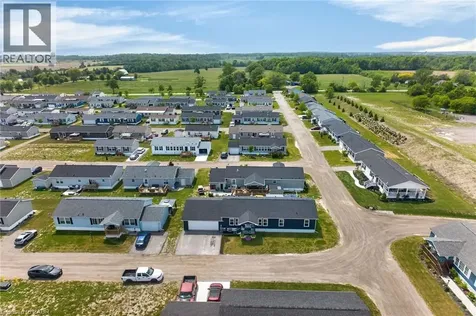 29 Hickory Hollow Nanticoke ON N0A 1P0