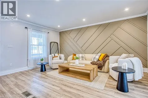 126 Belmont Avenue Hamilton ON L8L 7M3