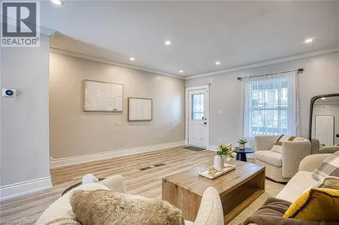 126 Belmont Avenue Hamilton ON L8L 7M3