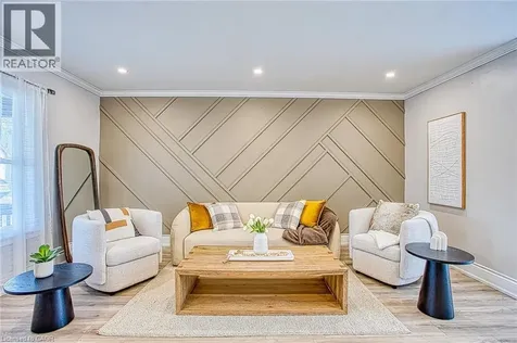 126 Belmont Avenue Hamilton ON L8L 7M3