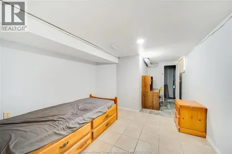 473 Indian Road Windsor ON N9C 2M3