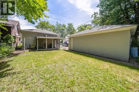 473 Indian Road Windsor ON N9C 2M3