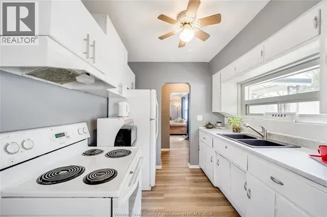 473 Indian Road Windsor ON N9C 2M3