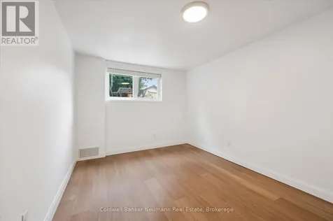 12 Shea Crescent Kitchener ON N2E 1E8