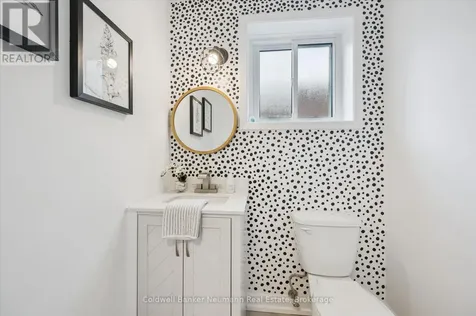 12 Shea Crescent Kitchener ON N2E 1E8