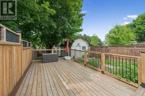 12 Shea Crescent Kitchener ON N2E 1E8