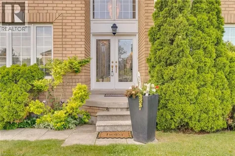 7419 Black Walnut Trail Mississauga ON L5N 8A4