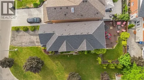 7419 Black Walnut Trail Mississauga ON L5N 8A4
