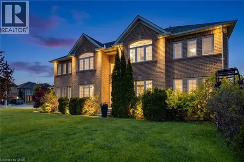 7419 Black Walnut Trail Mississauga ON L5N 8A4