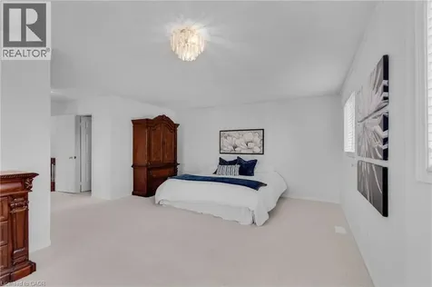 7419 Black Walnut Trail Mississauga ON L5N 8A4