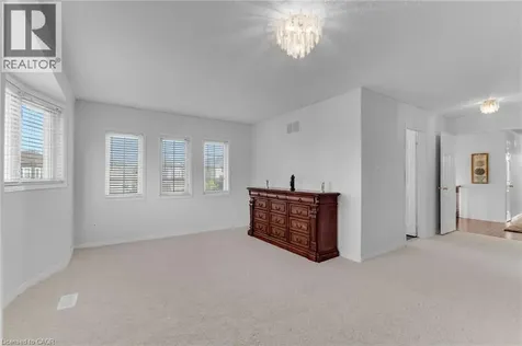 7419 Black Walnut Trail Mississauga ON L5N 8A4