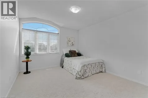 7419 Black Walnut Trail Mississauga ON L5N 8A4