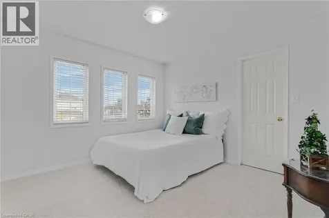 7419 Black Walnut Trail Mississauga ON L5N 8A4